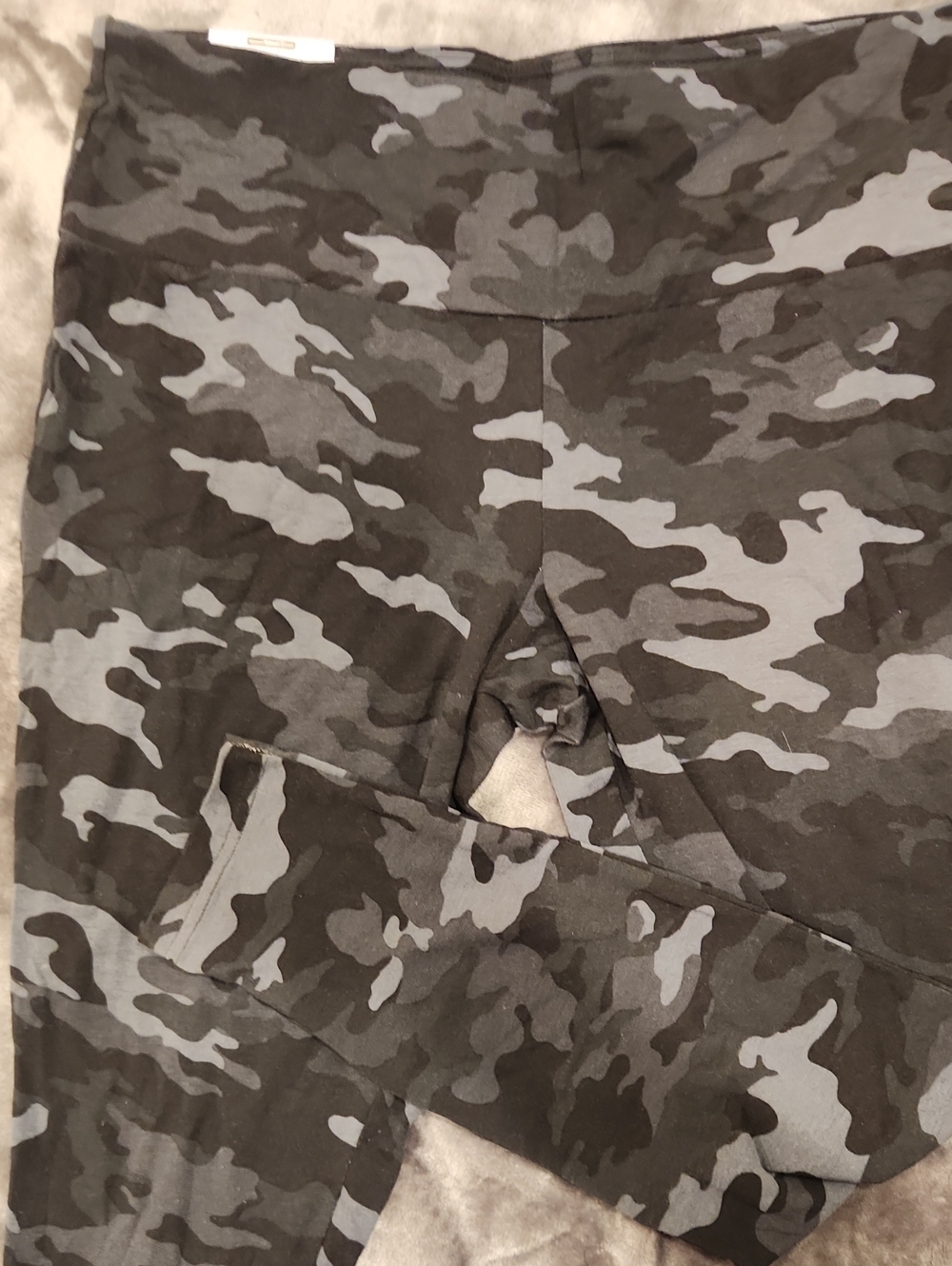 Terra & Sky Gray and Black Camo Kids Leggings